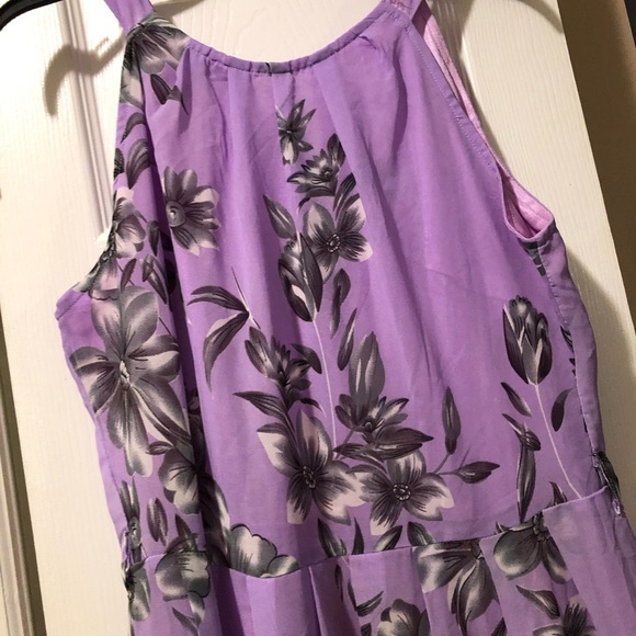 Gorgeous floral chiffon purple dress - Picture 3 of 6